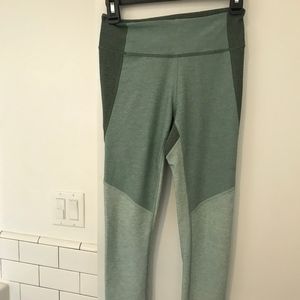 OUTDOOR VOICES LEGGINGS -- 3/4 Three-Tone Leggings